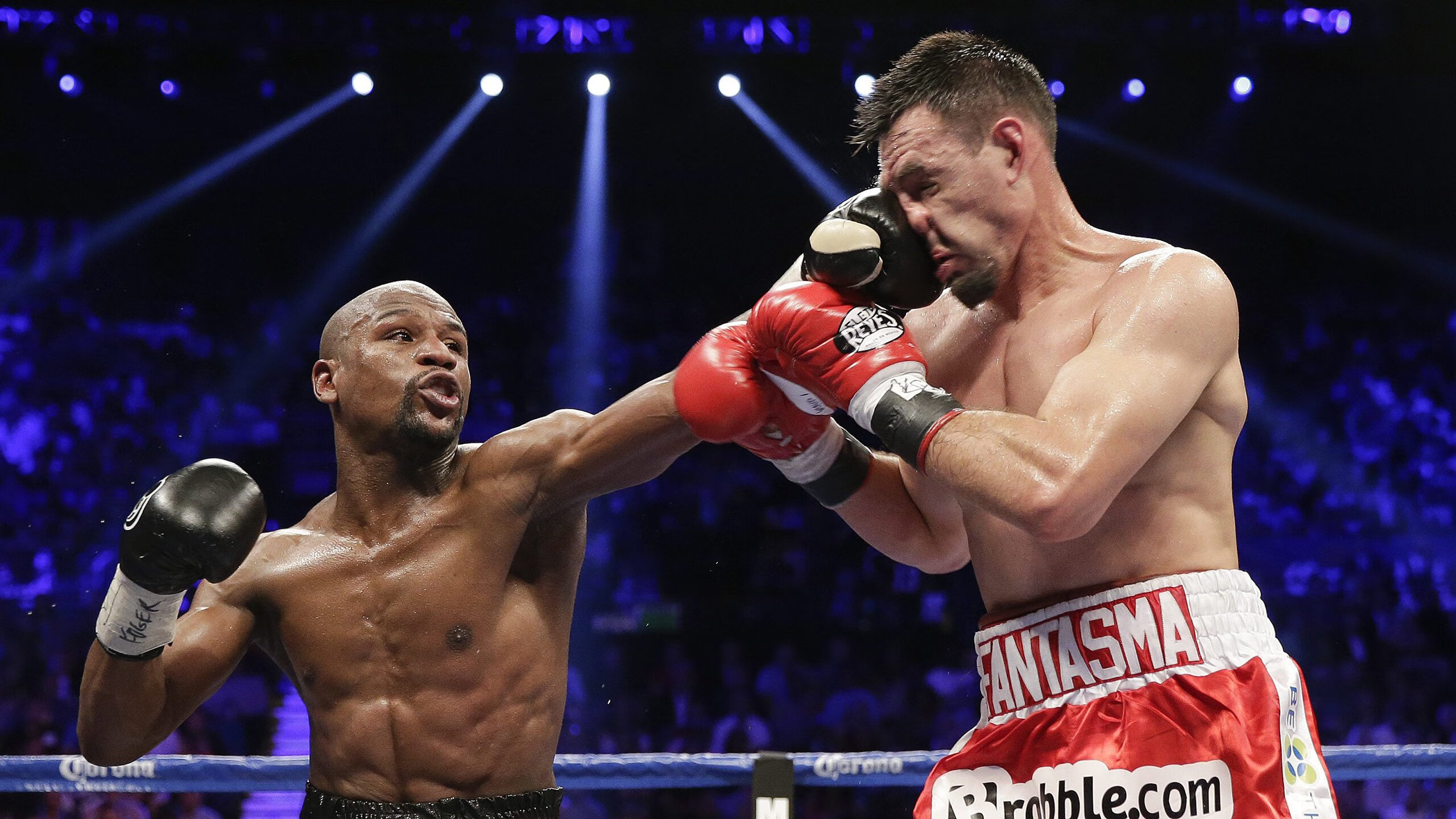 开云集团中国官网-拜仁全场节奏压制，凯恩越踢越顺，拜仁卡恩时期阵容